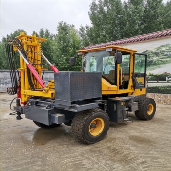 江蘇護(hù)欄打樁機(jī)型號齊全 公路護(hù)欄裝載打樁機(jī) 波形護(hù)欄打樁機(jī)價(jià)格