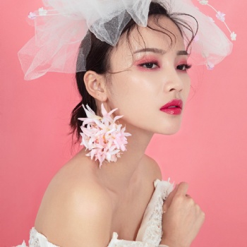 附近的化妝學校玲麗彩妝