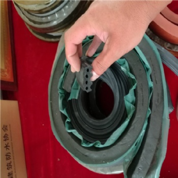 盾構三元乙丙彈性密封墊 地鐵盾構管片密封盾構條 多孔橡膠彈性密封墊