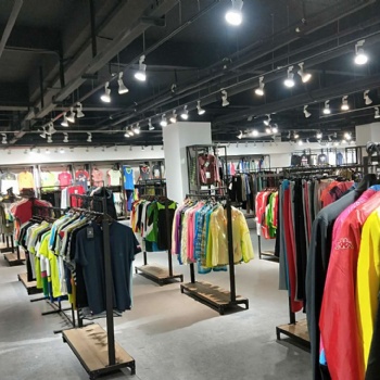 支持上門直播適合品牌折扣店服裝店地攤特賣場批發