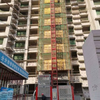 江西建筑施工升降機物料提升機sc200/200齒輪式施工電梯