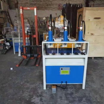 佛山威勁-爬架液壓沖孔機(jī) 槽鋼型鋼工字鋼三面沖孔切斷機(jī)
