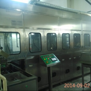 蘇州定做螺絲螺母環(huán)保型水溶劑除油非標全自動機械臂轉籃超聲波清洗機