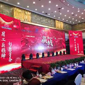 鄭州專業(yè)舞臺搭建，會場設(shè)計布置，燈光音響租賃桁架