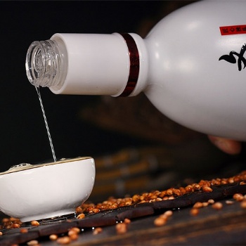 愛碼物聯|中秋國慶白**一物一碼營銷搶占市場