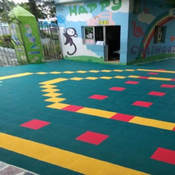 汕尾籃球場運動地板幼兒園懸浮拼裝地板廠家