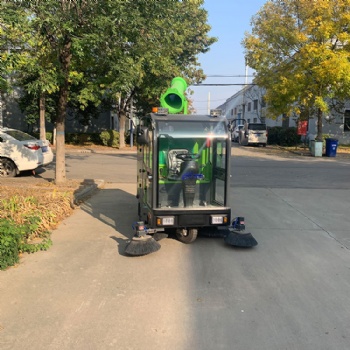 小型駕駛式電動掃地車 物業(yè)小區(qū)電動掃地車 廠家報價