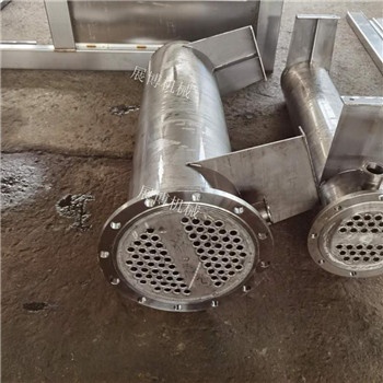 不銹鋼換熱器不銹鋼冷凝器列管式換熱器結構緊湊占地面積小熱交換面積大