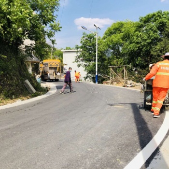 重慶酉陽小區道路劃線 山區公路熱熔振蕩畫線施工公司