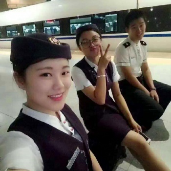 中聯(lián)開發(fā)教育集團高鐵乘務員（全國就業(yè)）