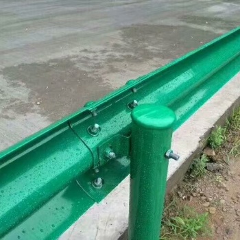 廣東珠海波形護(hù)欄包工包料
