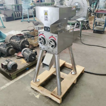新型麥芽粉碎機 不銹鋼對輥粉碎機 雙佳麥芽機價格