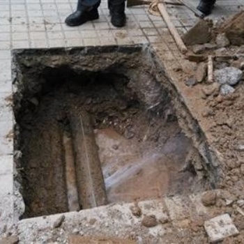 上海金山地下管道漏水檢測查找漏水點(diǎn)位置消防水漏水檢修
