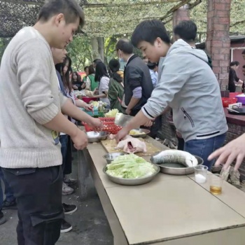 松山湖松湖生態園戶外野炊燒烤場地