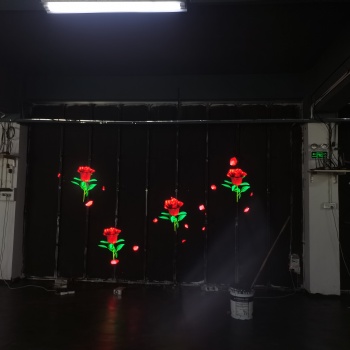 觸控一體機(jī)、黑科技3D全息顯示屏廣告機(jī)、風(fēng)扇屏