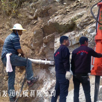 液壓破碎鉗墻體混凝土破碎設備