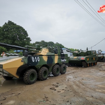 國(guó)防教育基地裝備 動(dòng)態(tài)裝甲車(chē)模型制作廠家