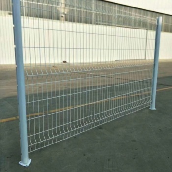 養殖圈地雙邊絲護欄網 高速公路隔離護欄 折彎雙邊絲護欄網