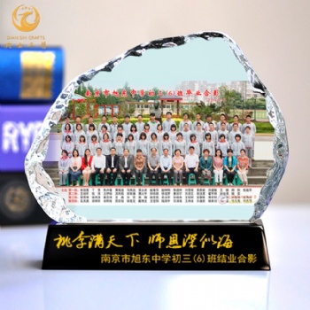 上海水晶筆筒廠家 畢業(yè)10周年紀(jì)念品