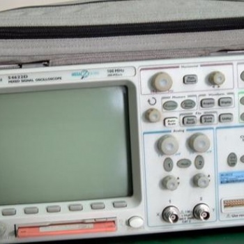 美國安捷倫 Agilent 54642D 數(shù)字存儲(chǔ)示波器
