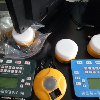 海口鑫譯文化傳播有限公司：搶答器 投票器 表決器 評(píng)分器