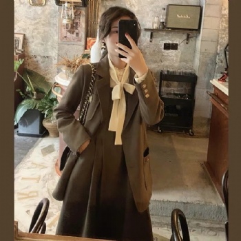 香云紗21夏高端連衣裙 杭州四季青女裝尾貨批發(fā) 直播大碼女裝進(jìn)貨渠道