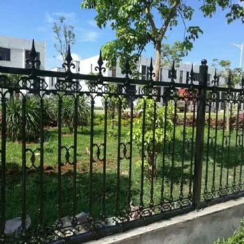 躍江別墅庭院護欄-小區圍墻護欄定做