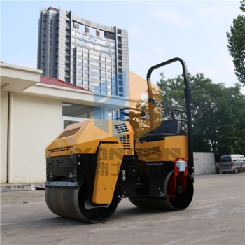 1噸小型座駕式壓路機，雙光輪震動路機廠家**