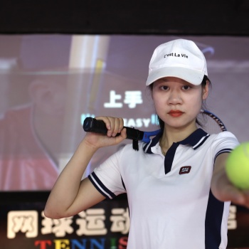 室內模擬網球棒球高爾夫乒乓球羽毛球競技潮玩推薦