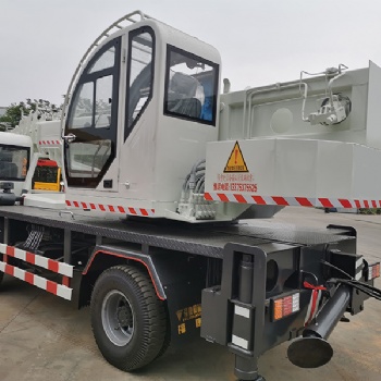 凱威重工國五16噸吊車 東風(fēng)華神吊車 質(zhì)量**