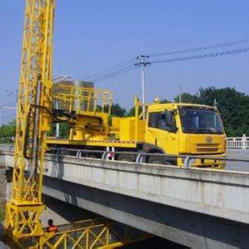 江山22米橋梁檢查車出租，常山14米橋檢車租賃分析橋梁裂縫問題的加固處理方法