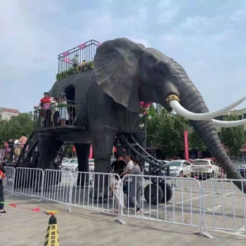 仿真機械大象載人巡游