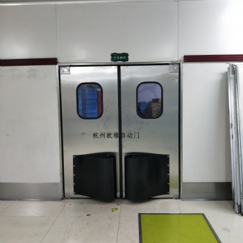 杭州面包房食品車間防撞自由門