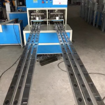 韶關鋁合金貨架自動沖孔機 鎖梁扣數控沖床廠家招商