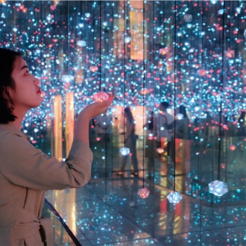時(shí)空隧道，網(wǎng)紅小屋，星空館，魔幻玻璃鏡子，新型游樂設(shè)備來(lái)電定制