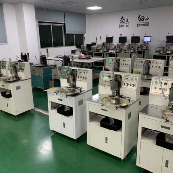 公明咪頭生產設備、出售咪頭機械、深圳聯(lián)科封邊機、聯(lián)科機械咪頭組裝機、深圳自動封口機