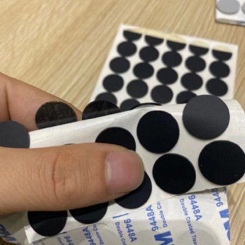 手機支架硅膠墊片生產廠家 東莞手機支架墊片