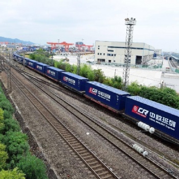 中歐專線歐美專線鐵路卡航
