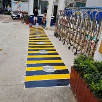 河池高校園區道路及車位劃線