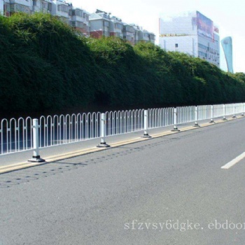 廠家生產(chǎn)京式護(hù)欄 道路護(hù)欄 N型護(hù)欄 倒U式護(hù)欄 鋅鋼護(hù)欄