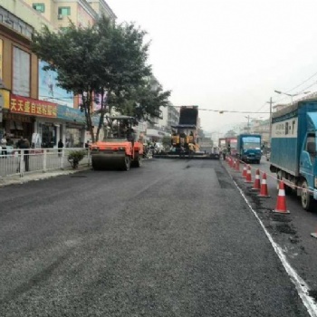 光明小區瀝青地面改造 透水瀝青施工