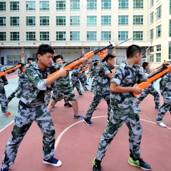 做智慧家長是不是要報(bào)名夏令營