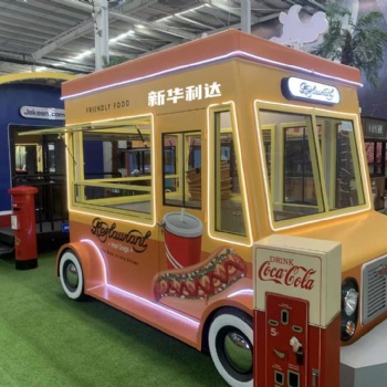新鄉(xiāng)小吃車,移動小餐車,小吃多功能車,河南電動餐車廠家
