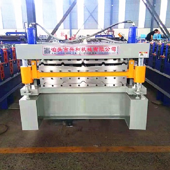 興和機(jī)械供應(yīng)全自動(dòng)840/900雙層壓瓦機(jī)設(shè)備