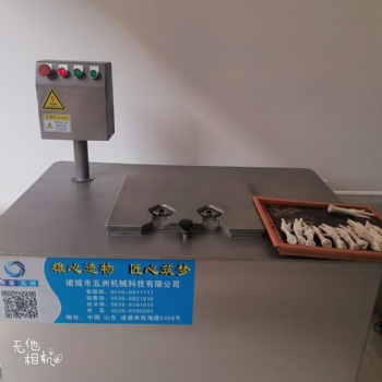 泡椒鳳爪鹵制雞爪需要去指甲嗎雞爪剪指甲機器 諸城五洲機械