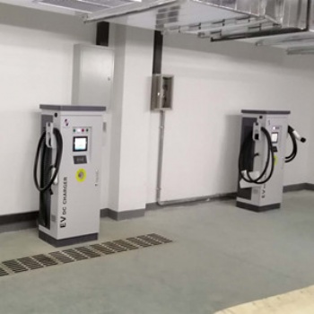 商用刷卡壁掛式充電樁05