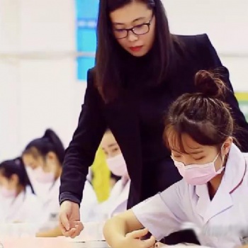 沈陽美容學校，想學美發，皮膚管理培訓，初中畢業學美容