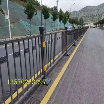 廠家**惠州道路護欄 公路市政柵欄 廣州蘿崗街道隔離圍欄