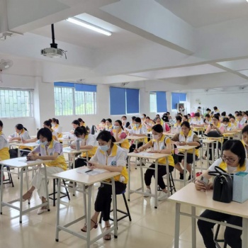 拓普家政產后康復 你的放心選擇