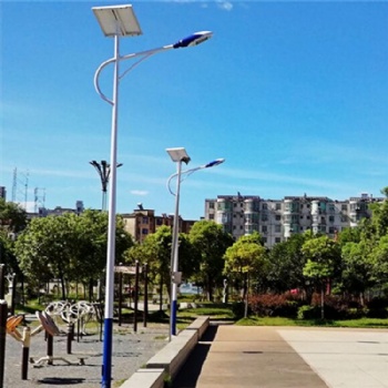 許昌太陽能路燈廠 許昌太陽能路燈招標 華朗科技